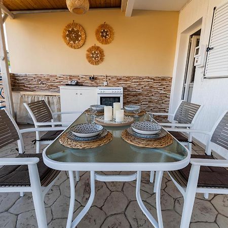 Aperanto Galazio Apartment Archangelos  Ngoại thất bức ảnh