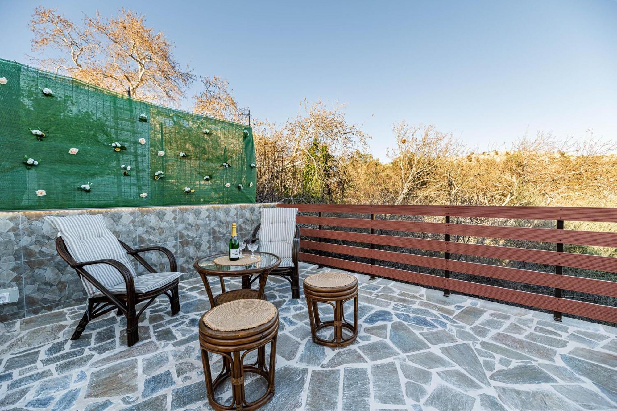 Aperanto Galazio Apartment Archangelos  Ngoại thất bức ảnh