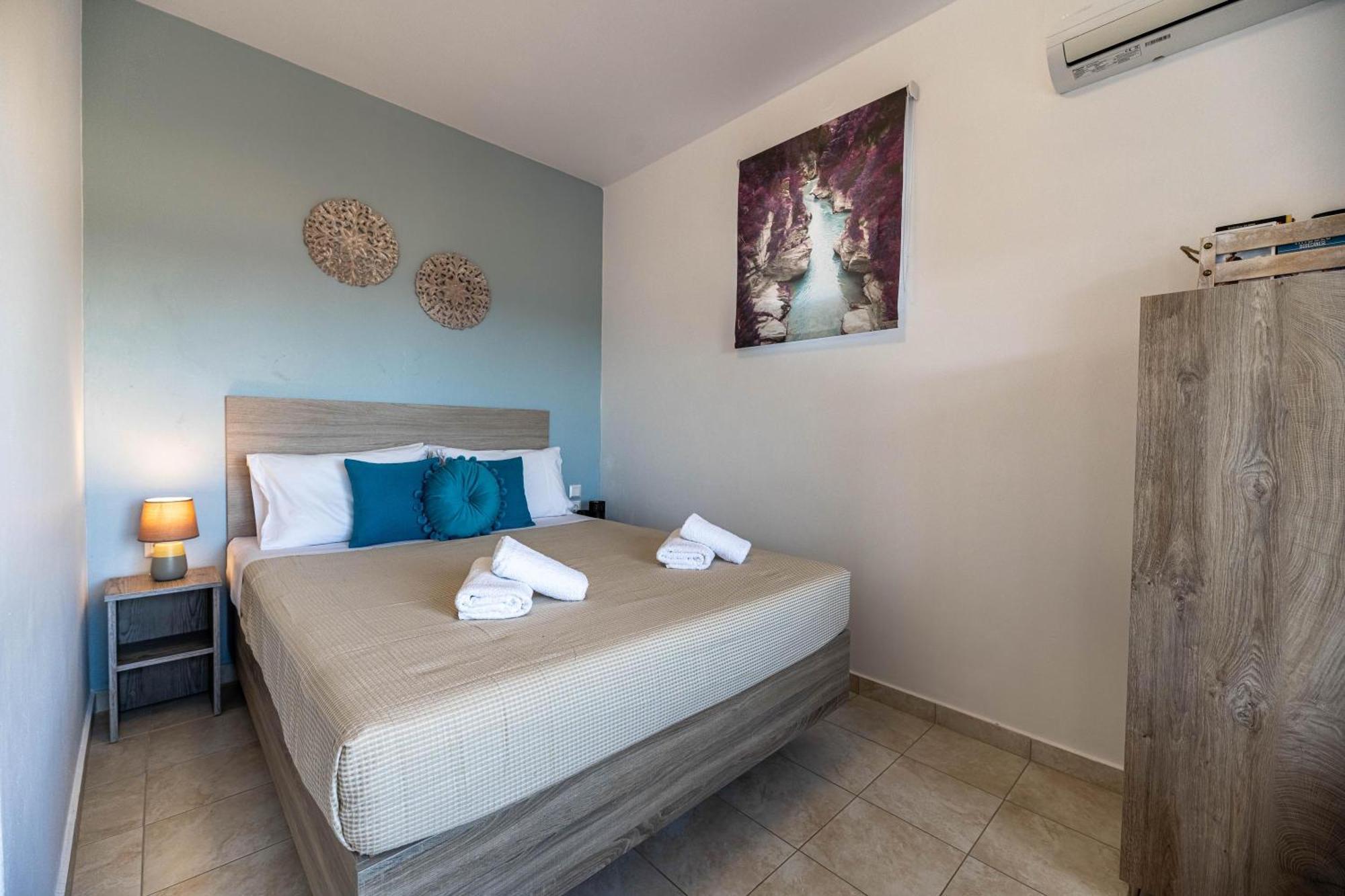 Aperanto Galazio Apartment Archangelos  Ngoại thất bức ảnh