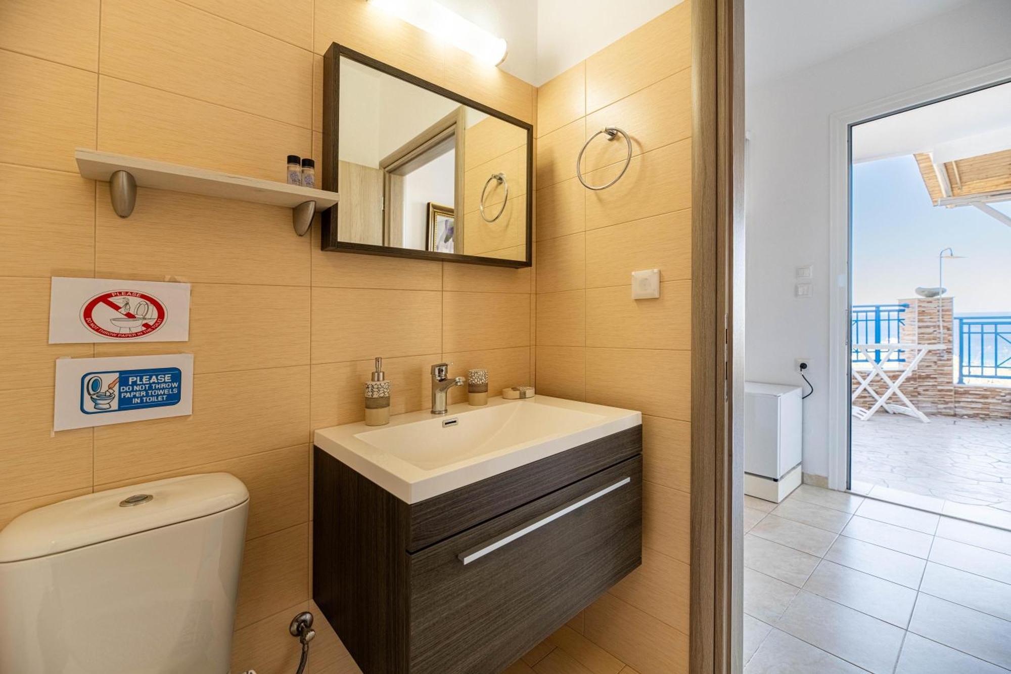 Aperanto Galazio Apartment Archangelos  Ngoại thất bức ảnh