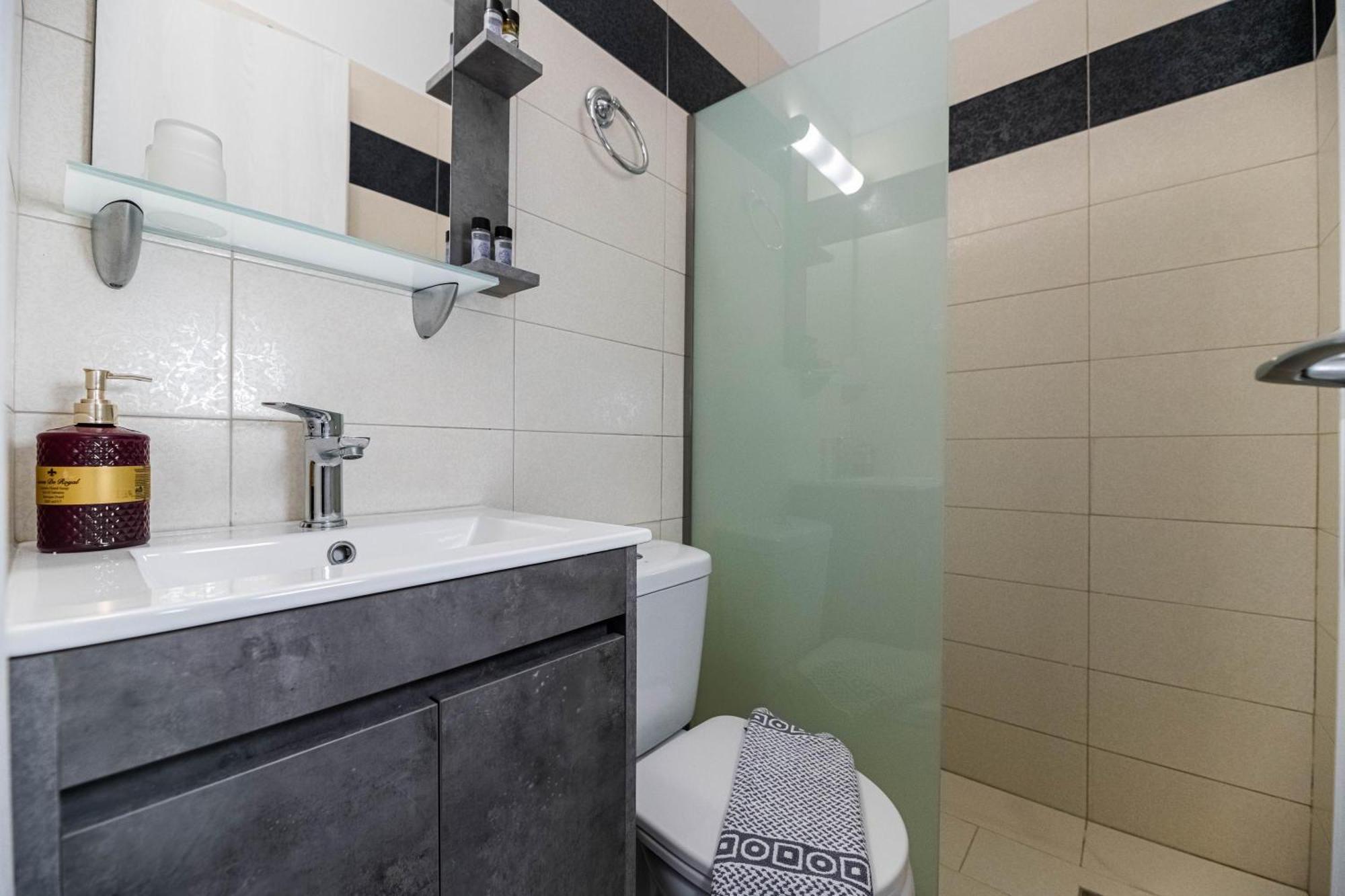 Aperanto Galazio Apartment Archangelos  Ngoại thất bức ảnh