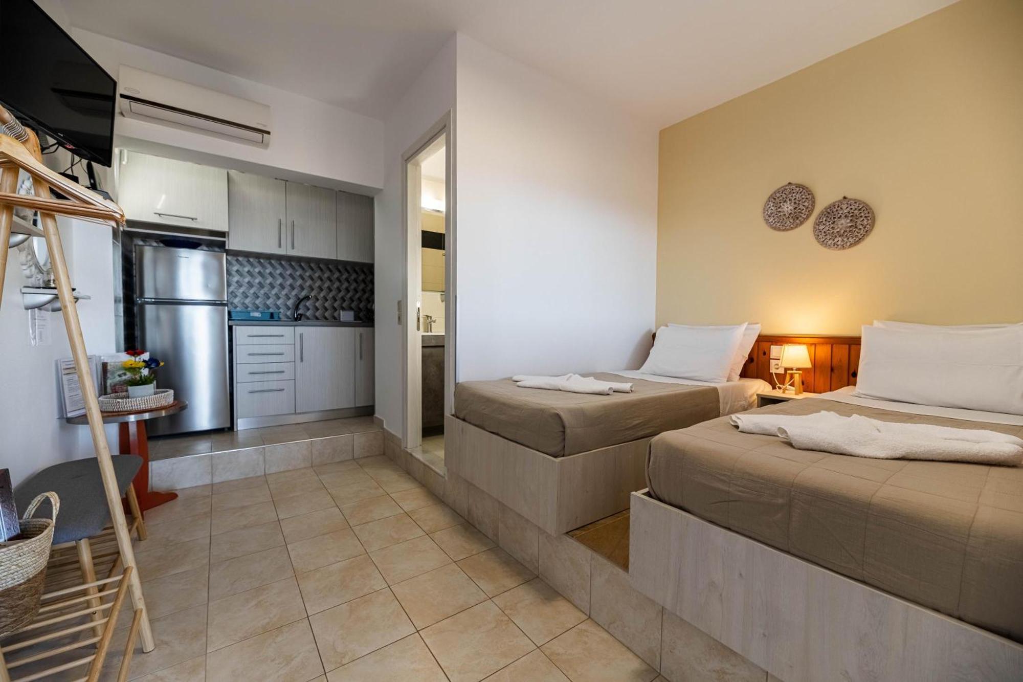 Aperanto Galazio Apartment Archangelos  Ngoại thất bức ảnh