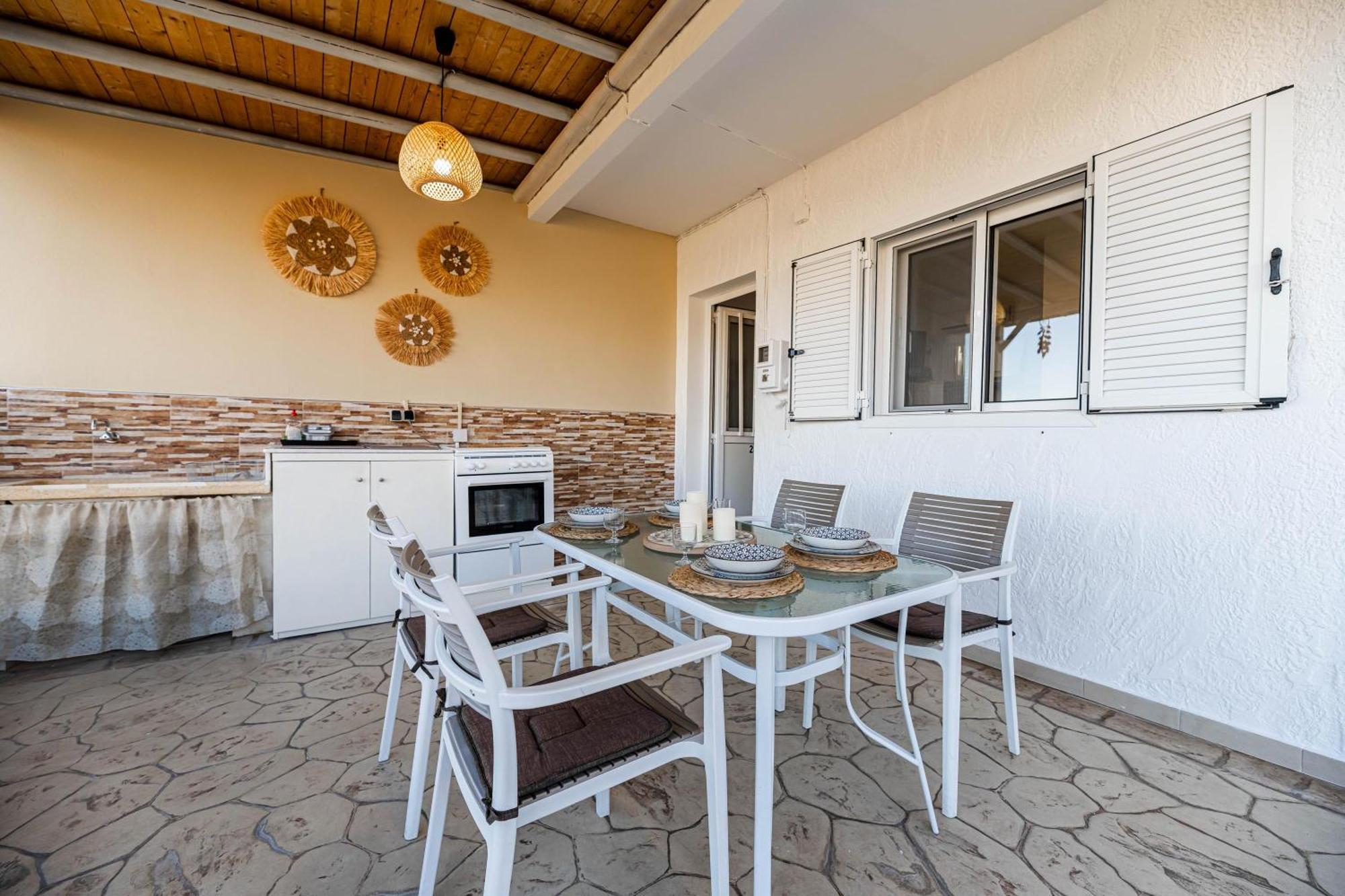 Aperanto Galazio Apartment Archangelos  Ngoại thất bức ảnh
