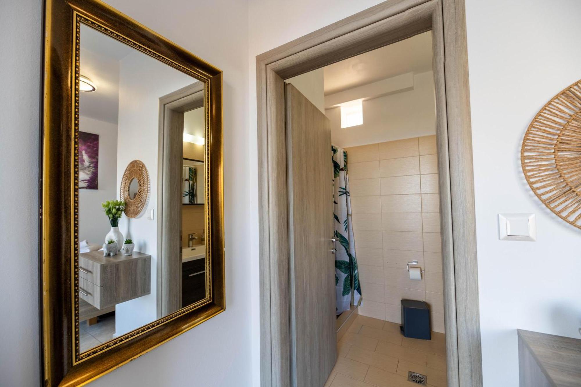 Aperanto Galazio Apartment Archangelos  Ngoại thất bức ảnh